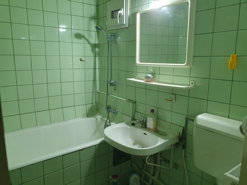 Dr Taberei, V Ialomitei, 3 camere 4/10, dec, bl 78, liber, 2 gr sanitare